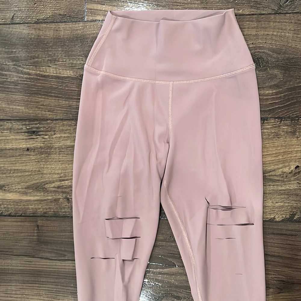 Alo ripped leggings